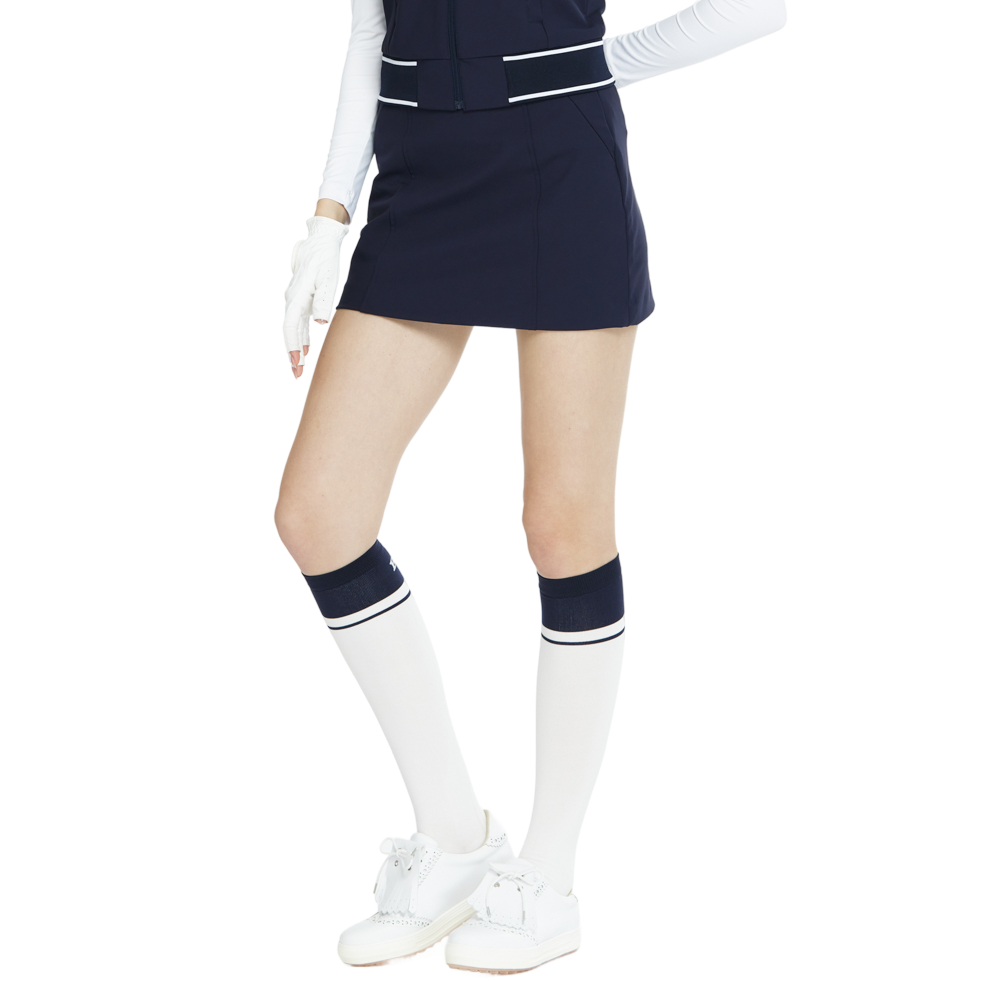 BLKTEE女學院風撞色小腿襪(白寶藍)