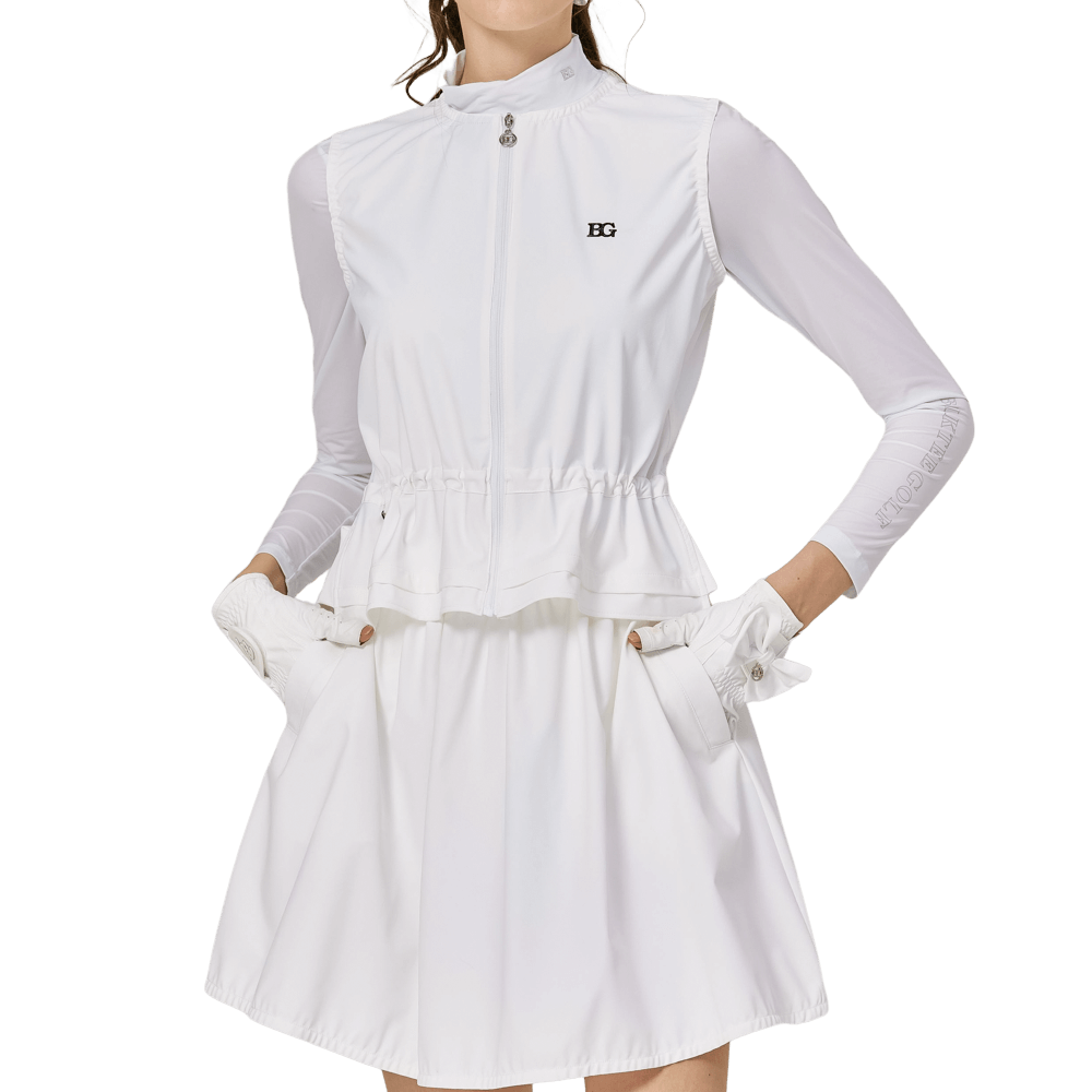 Two-piece women's sports skirt suit (white)
