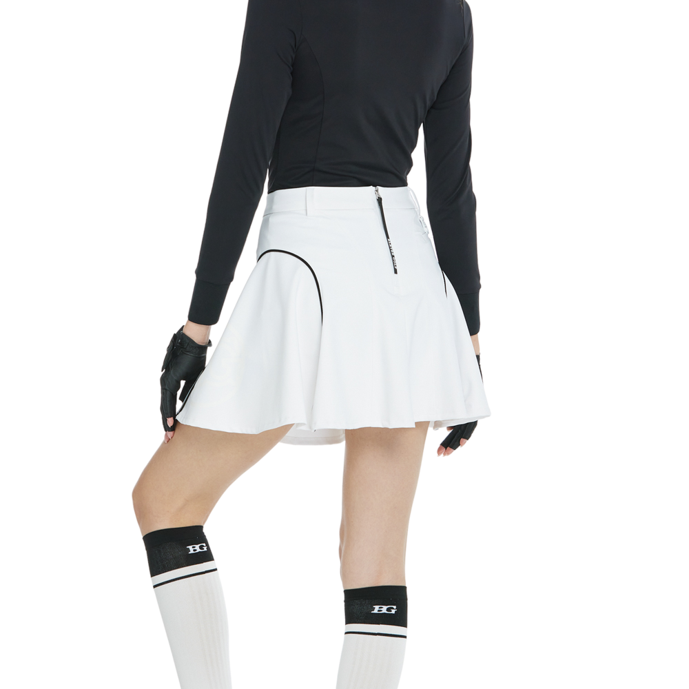 BLKTEE高腰修身花瓣短裙(白)