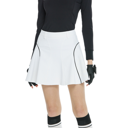 BLKTEE高腰修身花瓣短裙(白)