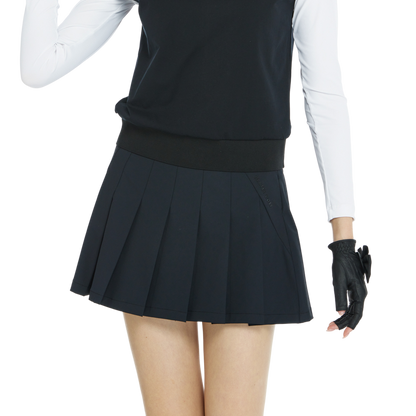 BLKTEE乾爽透氣百褶短裙(黑)