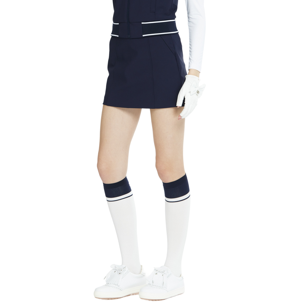 BLKTEE女學院風撞色小腿襪(白寶藍)