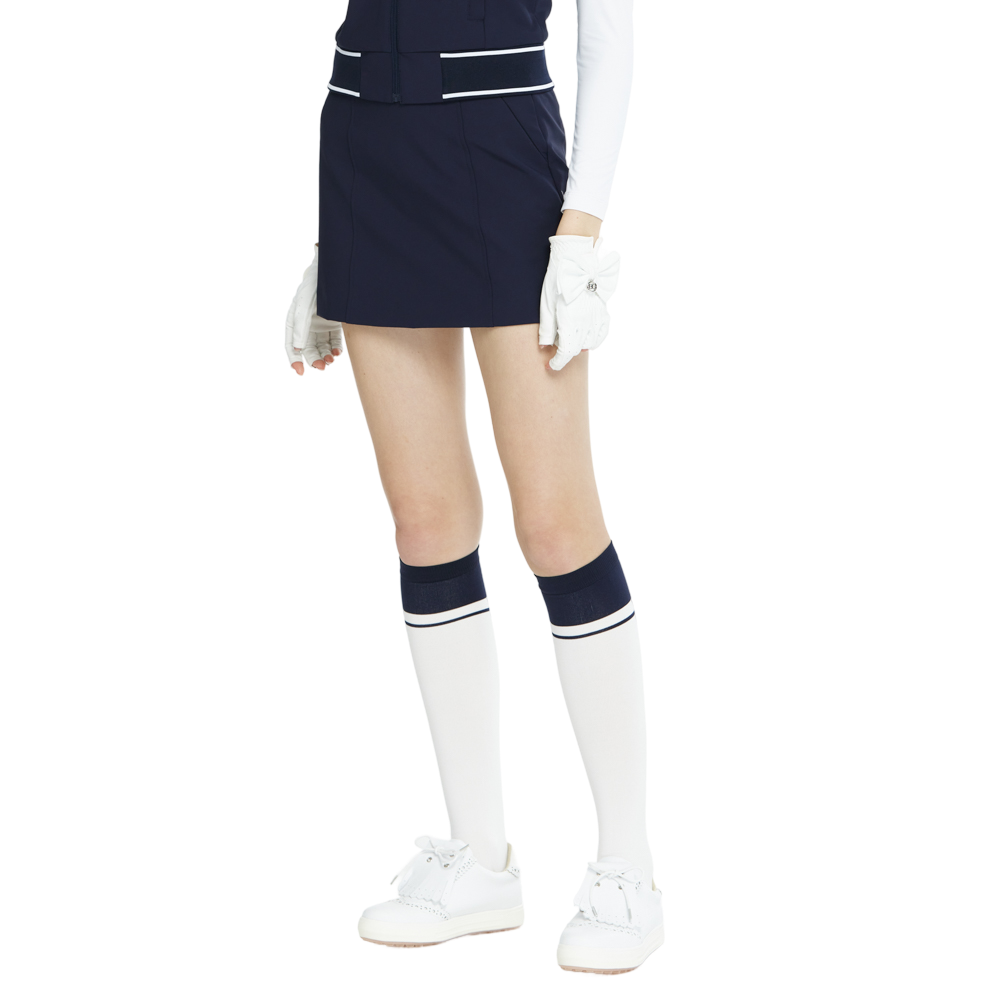 BLKTEE女學院風撞色小腿襪(白寶藍)