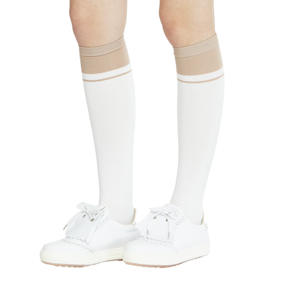 BLKTEE女學院風撞色小腿襪(白卡其)