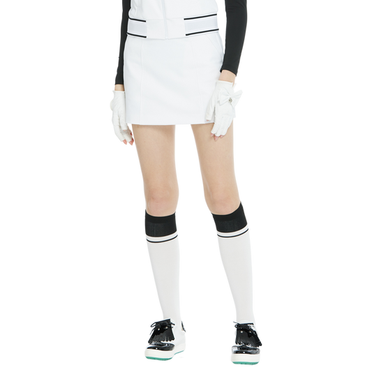 BLKTEE女學院風撞色小腿襪(白黑)