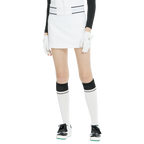 Schoolgirl style color-blocked knee-high socks (white and black)