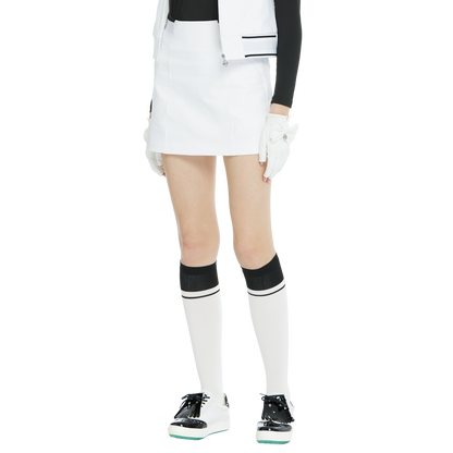 BLKTEE女學院風撞色小腿襪(白黑)