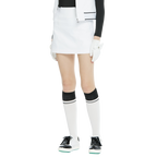 Schoolgirl style color-blocked knee-high socks (white and black)