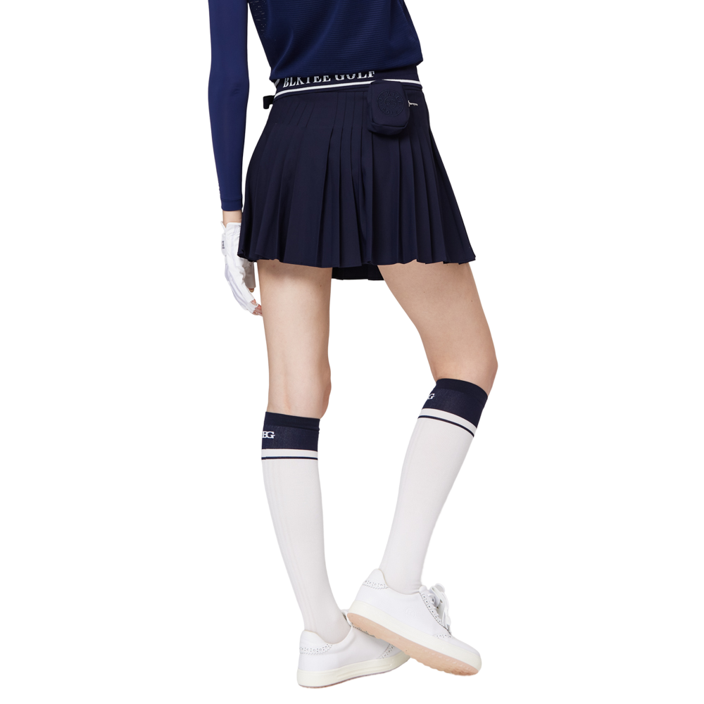 High-waisted women's pleated skirt